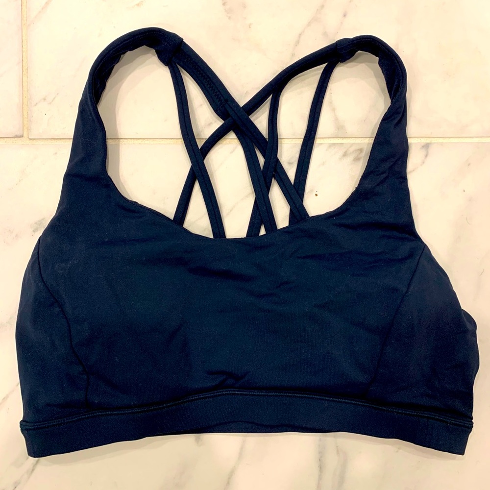 EUC Lululemon Free to Be Bra Size 8